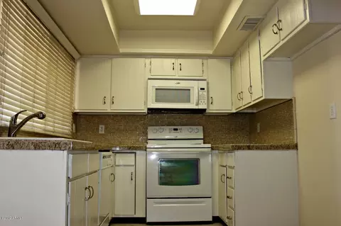 2125 Ellis Dr, Tempe, AZ 85282 photo 3