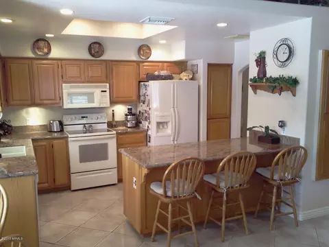 629 E Mesquite St, Gilbert, AZ 85296 photo 5