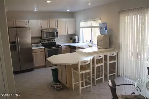 3826 E Orchid Ln, Phoenix, AZ 85044 photo 2