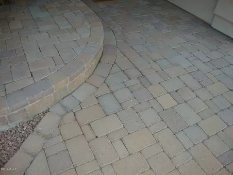 4119 E Robin Ln, Phoenix, AZ 85050 photo 6