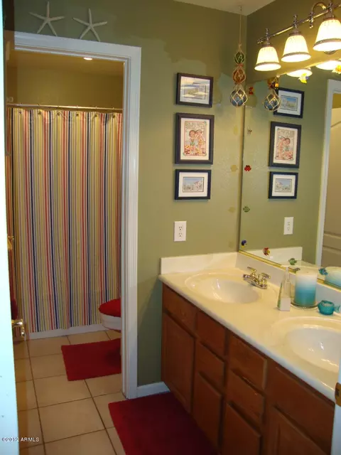 4119 E Robin Ln, Phoenix, AZ 85050 photo 17