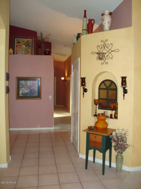 4119 E Robin Ln, Phoenix, AZ 85050 photo 7