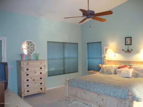 4119 E Robin Ln, Phoenix, AZ 85050 photo 22