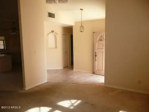 5762 Ellis St, Mesa, AZ 85205 photo 4