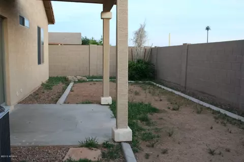 1940 S Falcon Dr, Gilbert, AZ 85295 photo 2