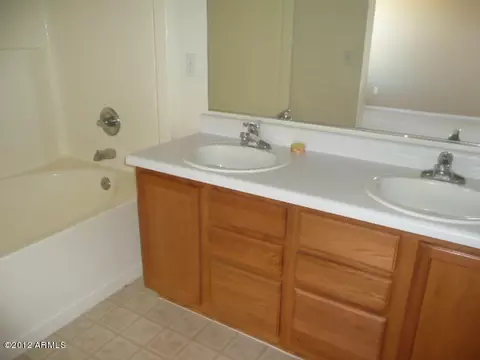 208 E Valley View Dr, Phoenix, AZ 85042 photo 7