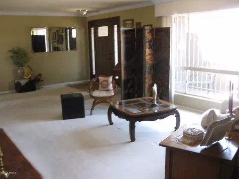 3008 E Calaveros Dr, Phoenix, AZ 85028 photo 8