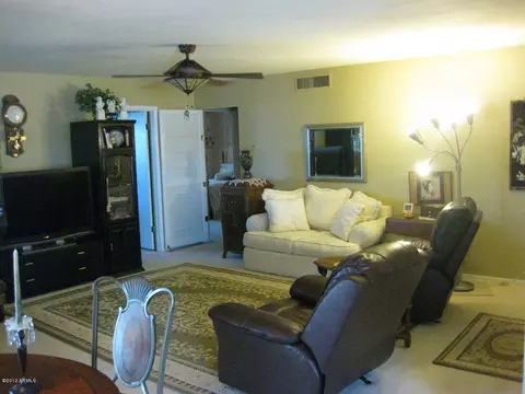 3008 E Calaveros Dr, Phoenix, AZ 85028 photo 3