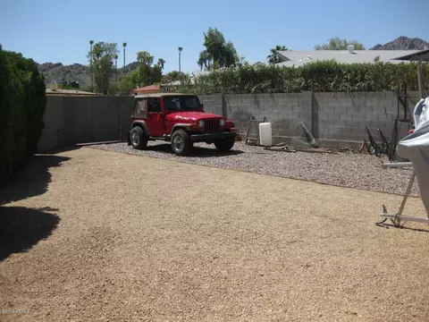 3008 E Calaveros Dr, Phoenix, AZ 85028 photo 30