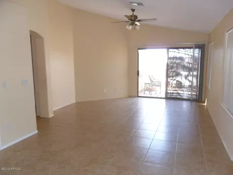2419 E Rosemonte Dr, Phoenix, AZ 85050 photo 3