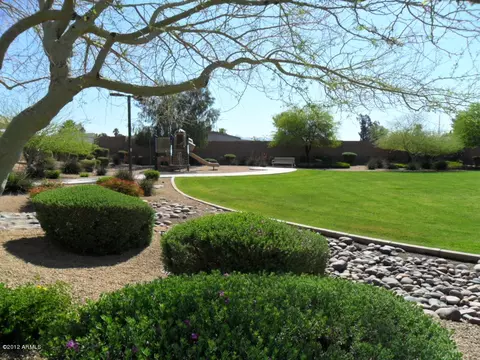 2419 E Rosemonte Dr, Phoenix, AZ 85050 photo 13