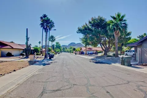 110 E Caribbean Ln, Phoenix, AZ 85022 photo 34