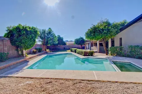 110 E Caribbean Ln, Phoenix, AZ 85022 photo 4
