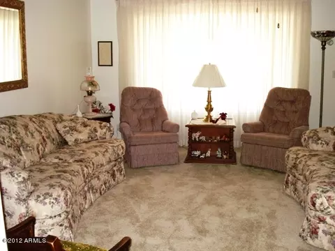 561 S Roanoke St, Mesa, AZ 85206 photo 2