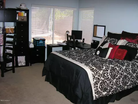3896 E Remington Dr, Gilbert, AZ 85297 photo 5