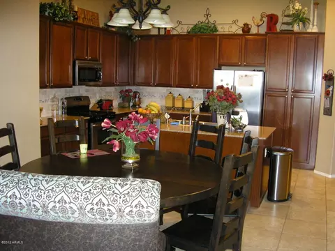 3896 E Remington Dr, Gilbert, AZ 85297 photo 2