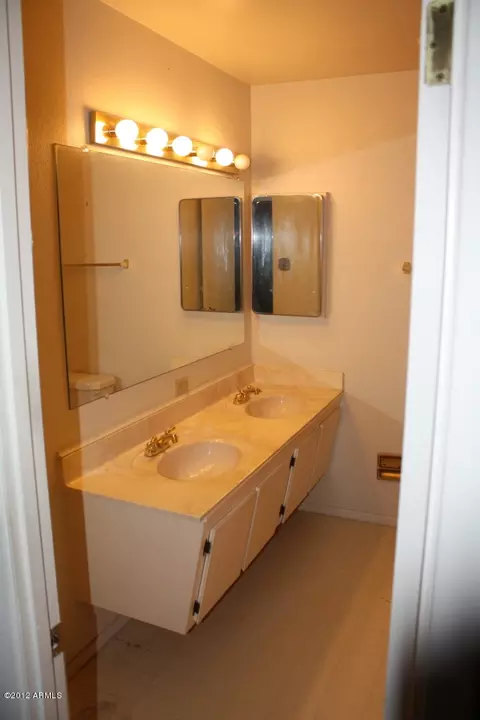 1519 E Alameda Dr, Tempe, AZ 85282 photo 5
