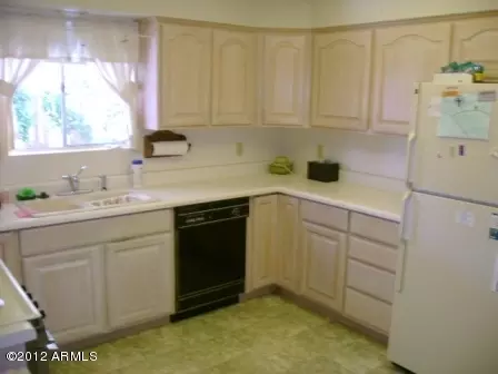 6649 Ellis St, Mesa, AZ 85205 photo 2