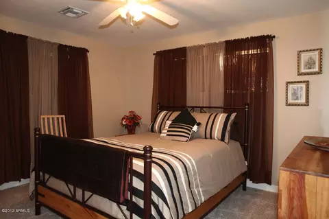 4011 N 40th Pl, Phoenix, AZ 85018 photo 17