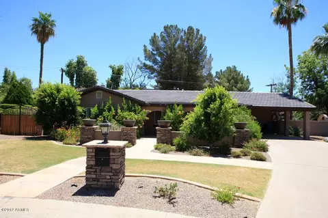 4011 N 40th Pl, Phoenix, AZ 85018 photo 1