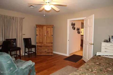 4011 N 40th Pl, Phoenix, AZ 85018 photo 16