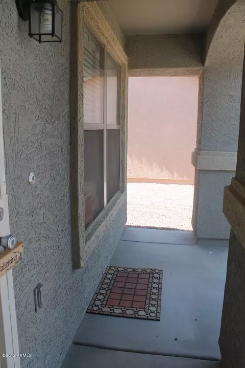 203 E Valley View Dr, Phoenix, AZ 85042 photo 4
