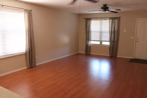 203 E Valley View Dr, Phoenix, AZ 85042 photo 8
