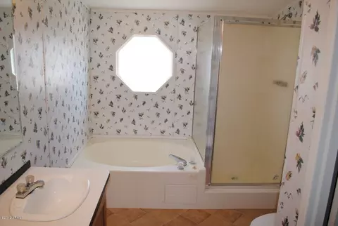 2608 E Waltann Ln, Phoenix, AZ 85032 photo 9