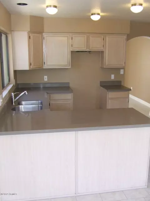 830 E Sack Dr, Phoenix, AZ 85024 photo 1