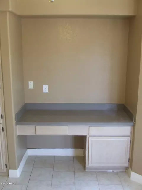 830 E Sack Dr, Phoenix, AZ 85024 photo 3