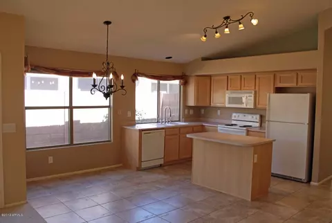 3824 E Potter Dr, Phoenix, AZ 85050 photo 6