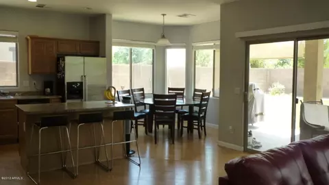 4628 S Cobblestone St, Gilbert, AZ 85297 photo 9