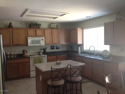 3884 E Bruce Ave, Gilbert, AZ 85234 photo 2