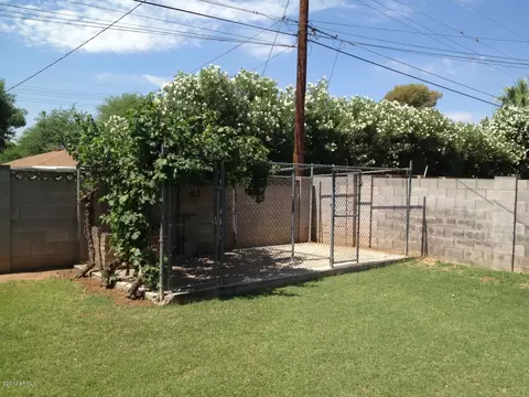 4115 E Mitchell Dr, Phoenix, AZ 85018 photo 9