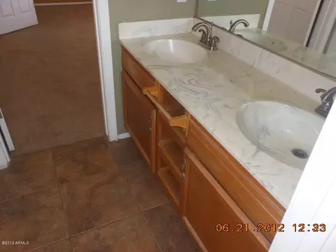 2910 E Queen Creek Rd, Gilbert, AZ 85297 photo 15