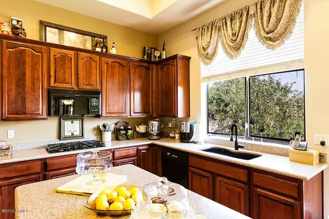5240 E Hashknife Rd, Phoenix, AZ 85054 photo 8
