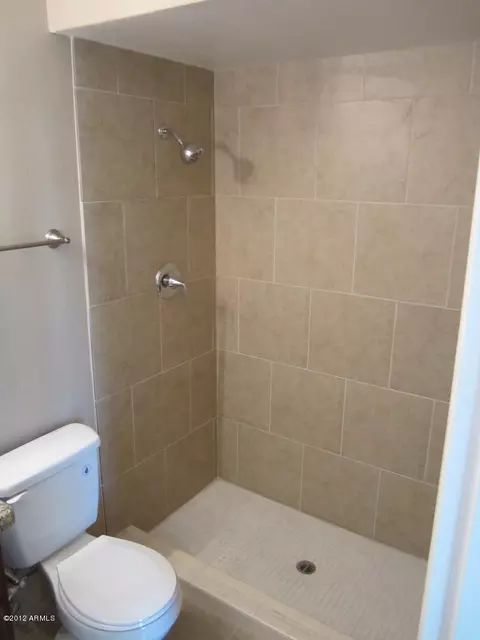 810 E Michelle Dr, Phoenix, AZ 85022 photo 10