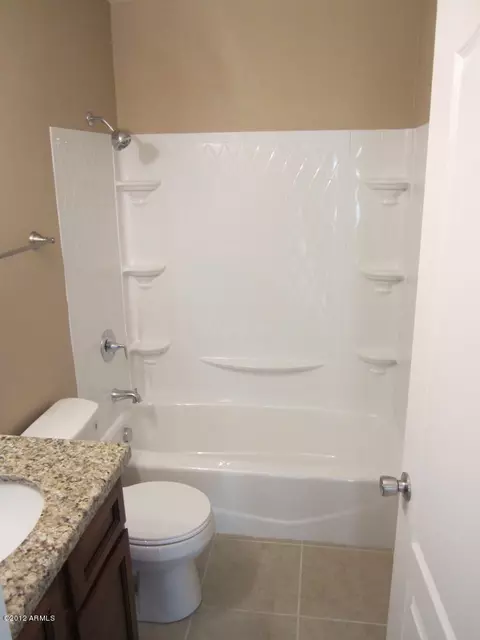810 E Michelle Dr, Phoenix, AZ 85022 photo 6