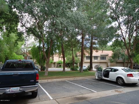 1633 E Lakeside Dr #16, Gilbert, AZ 85234 photo 4