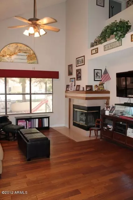 1541 E Laurel Ave, Gilbert, AZ 85234 photo 2