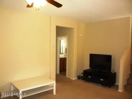 122 E Catclaw St, Gilbert, AZ 85296 photo 4