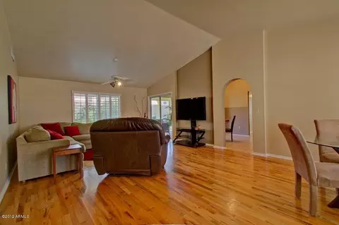 5922 E Ivy St, Mesa, AZ 85205 photo 4