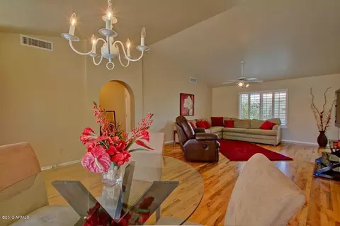 5922 E Ivy St, Mesa, AZ 85205 photo 8