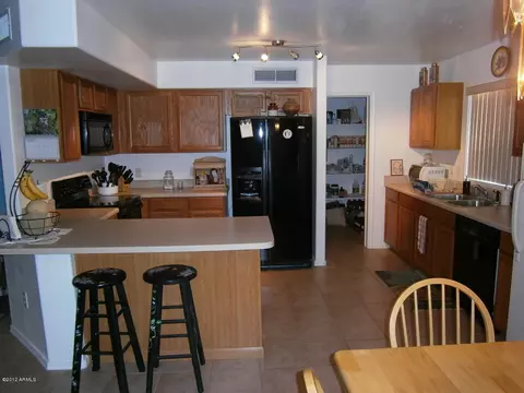 3429 S Lawson Dr, Apache Junction, AZ 85120 photo 3