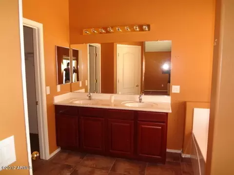2518 E Barbed Wire Pass, Phoenix, AZ 85024 photo 10