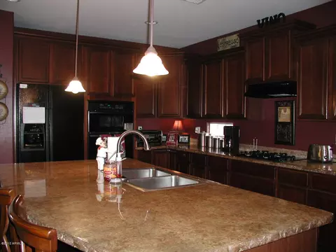 669 E Benrich Ct, Gilbert, AZ 85295 photo 2