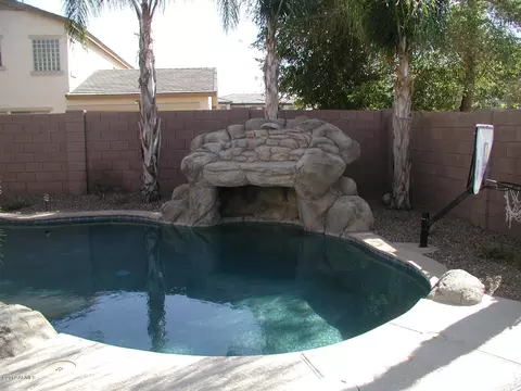 669 E Benrich Ct, Gilbert, AZ 85295 photo 9