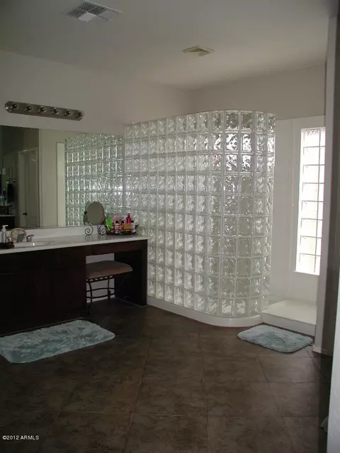 669 E Benrich Ct, Gilbert, AZ 85295 photo 7
