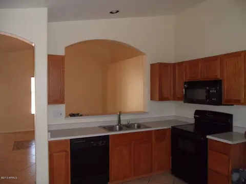 1359 W Diamond Ave, Apache Junction, AZ 85120 photo 3