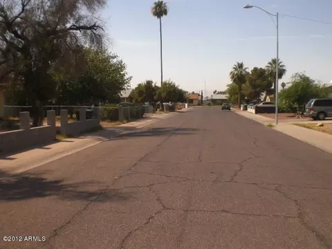 4052 N 78th Dr, Phoenix, AZ 85033 photo 38